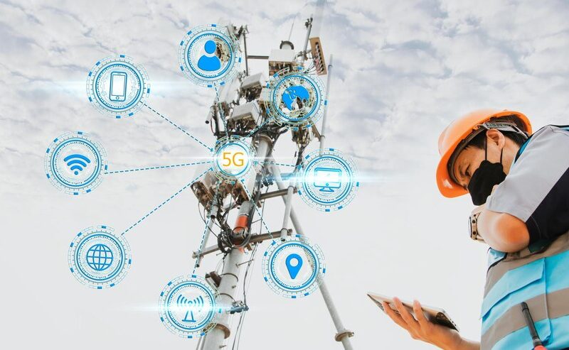 asian-male-engineer-works-field-using-tablet-monitor-telecommunication-signals-5g-networks_272843-259 asian-male-engineer-works-field-using-tablet-monitor-telecommunication-signals-5g-networks_272843-259